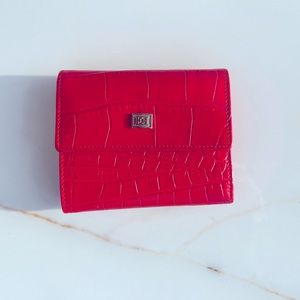Beautiful red leather, gator print Italian wallet credit card compartment